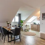 Panorama I Aufzug I Stellplatz I Apartment