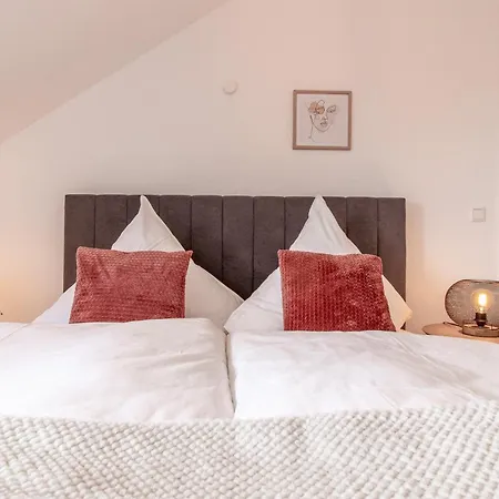 Panorama I Aufzug I Stellplatz I *