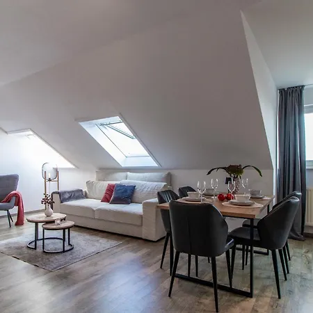 Apartment Panorama I Aufzug I Stellplatz I